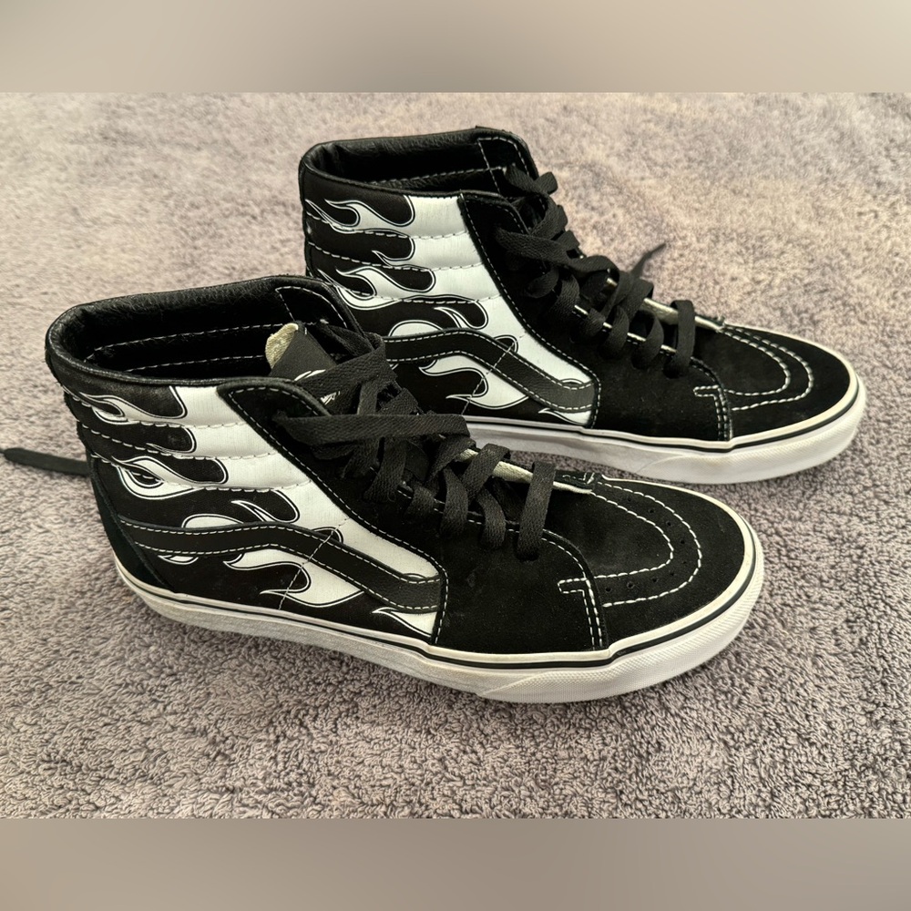 VANS youth Sk8-Hi Shoe, size 6.5